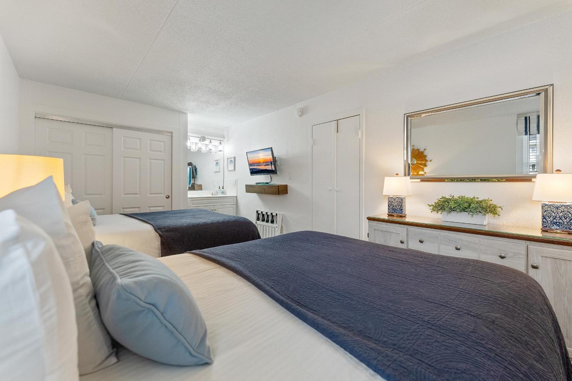 Beachcomber Resort Avalon Dış mekan fotoğraf