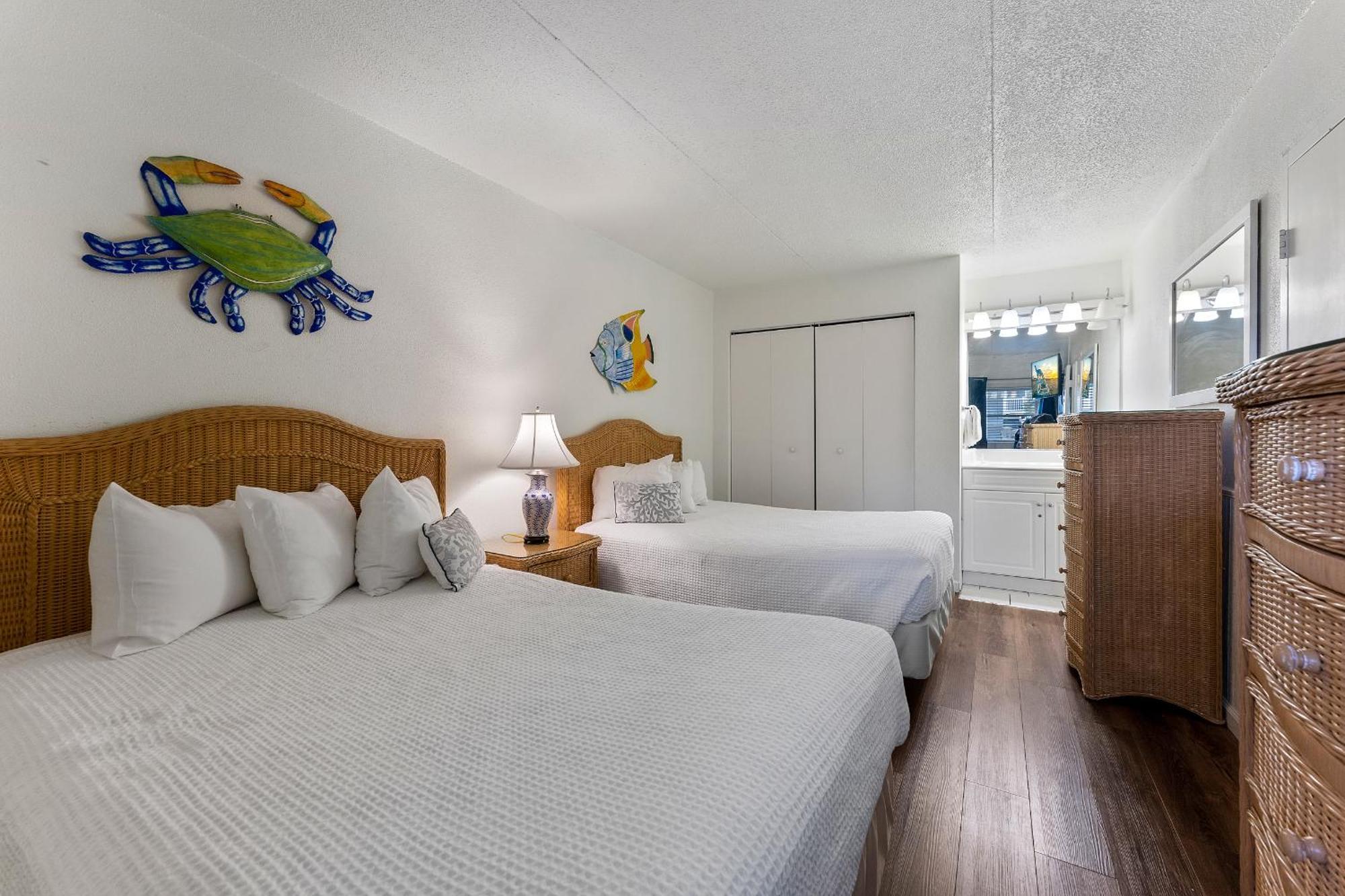 Beachcomber Resort Avalon Dış mekan fotoğraf